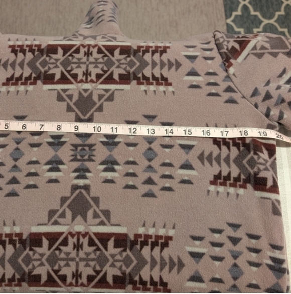 Avalanche Aztec Print Sherpa Lined Fleece - Picture 8 of 10